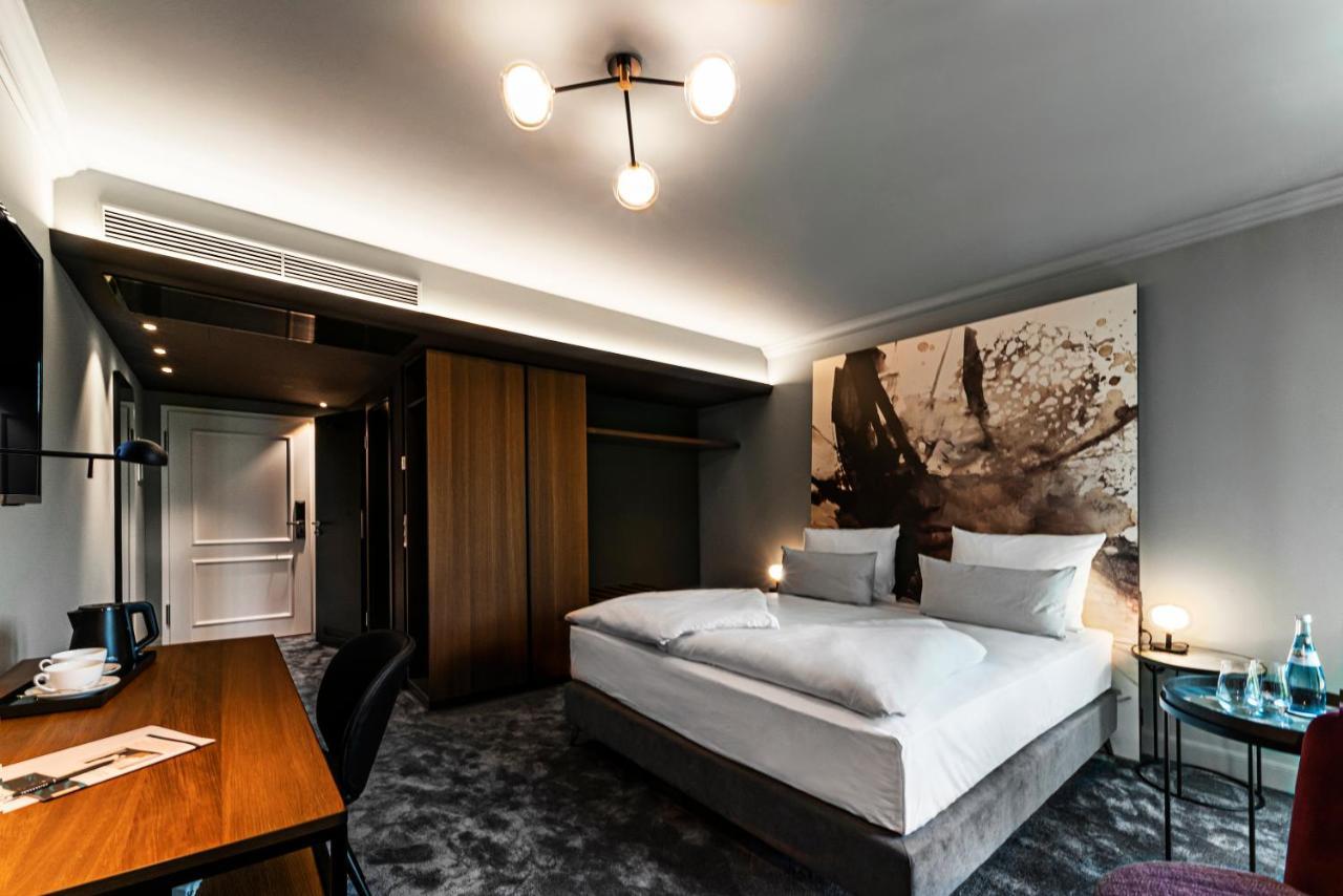 Double Room,1267823935:JPEG